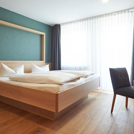 Hotel Zur Schoenen Aussicht มาร์คทายเดินเฟลด์ ภายนอก รูปภาพ