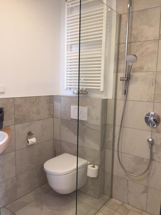 Hotel Zur Schoenen Aussicht มาร์คทายเดินเฟลด์ ภายนอก รูปภาพ