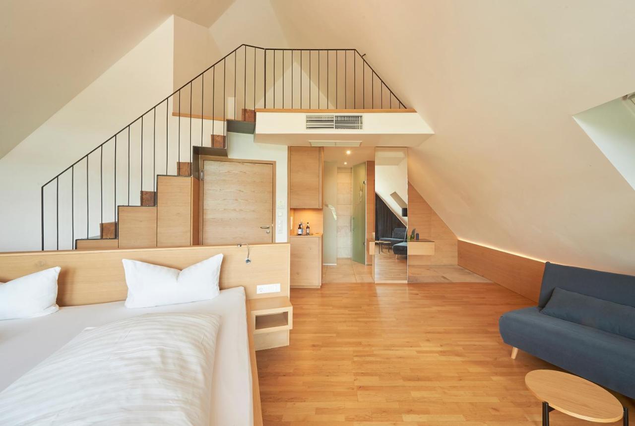Hotel Zur Schoenen Aussicht มาร์คทายเดินเฟลด์ ภายนอก รูปภาพ