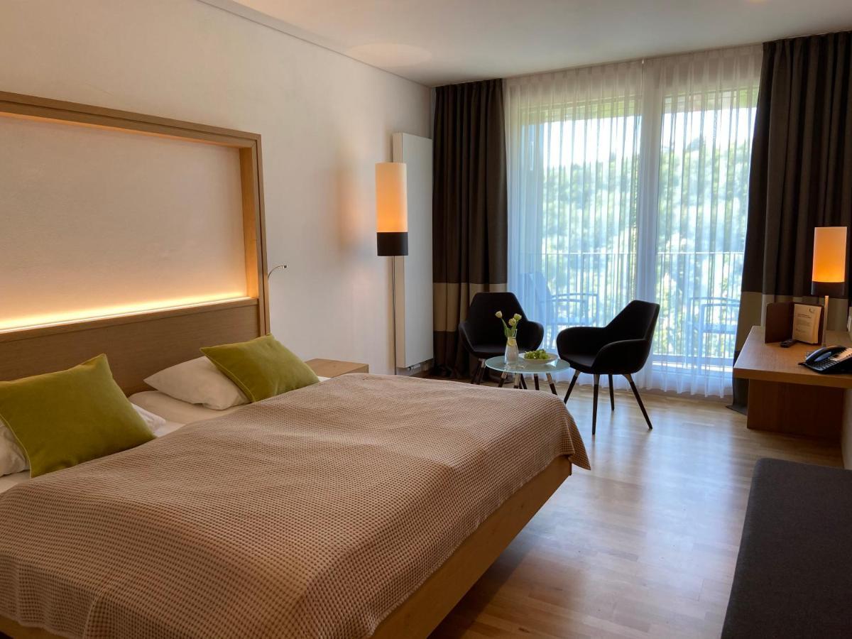 Hotel Zur Schoenen Aussicht มาร์คทายเดินเฟลด์ ภายนอก รูปภาพ