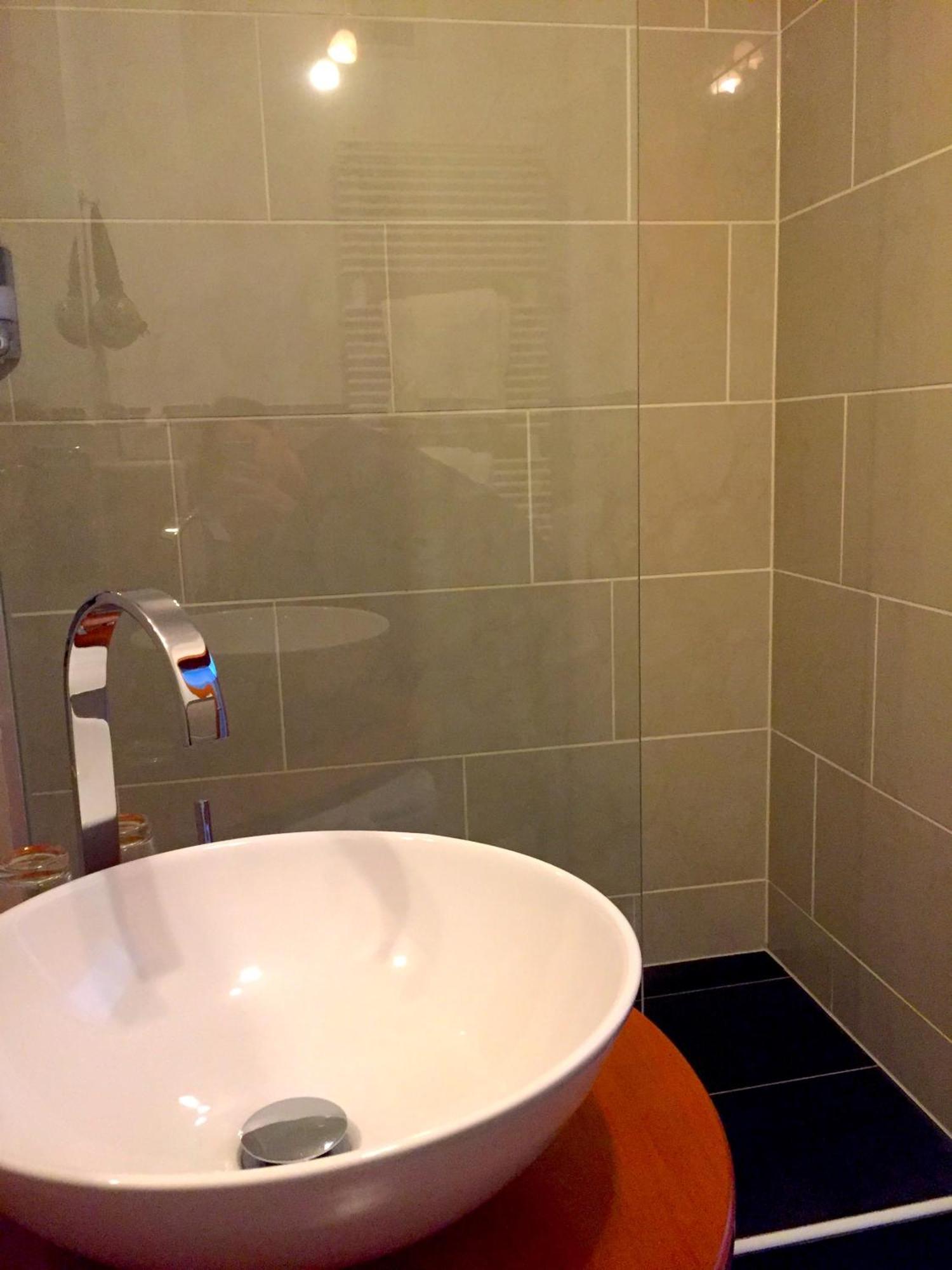 Hotel Zur Schoenen Aussicht มาร์คทายเดินเฟลด์ ภายนอก รูปภาพ